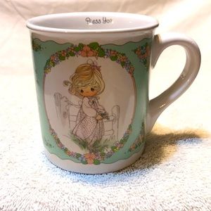 Vintage 1993 Precious Moments Cup